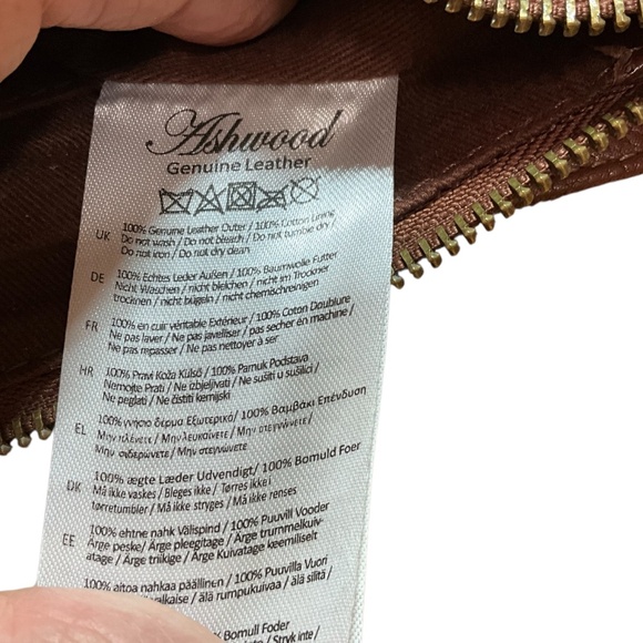 ASHWOOD Genuine Leather Cognac Studded Crossbody Bag Adjustable Strap - Picture 8 of 16